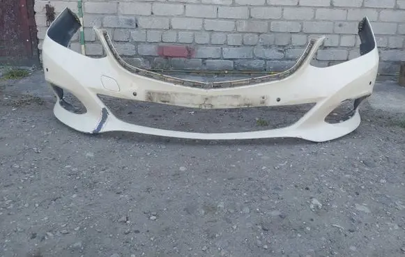Mercedes-Benz E W212 Front bumper 15011600221 12201410