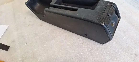 Audi 100 S4 C4 Center console 