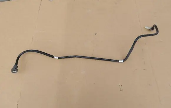 Opel Grandland X Fuel line pipe 9827176680