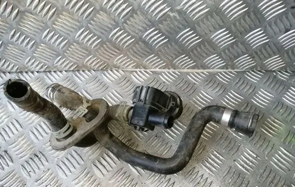 Audi A4 S4 B8 8K Engine coolant pipe/hose 1J0819809 8K1819350BB