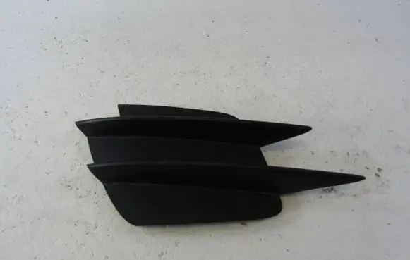Mercedes-Benz C W205 Front bumper lower grill A2058857202