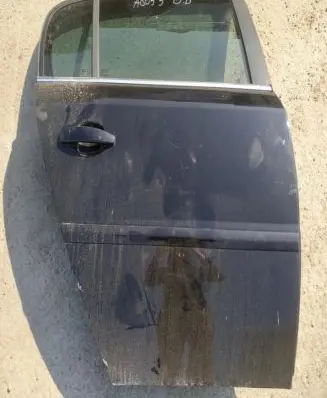 Opel Signum Rear door juodos