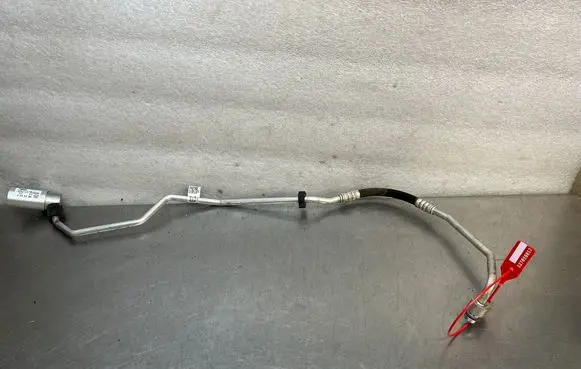 Porsche Taycan 9J1 Air conditioning (A/C) pipe/hose DOPORSCHETAYCAN 9J1820739B