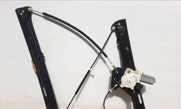 BMW X5M F85 Front door window regulator with motor 7283491