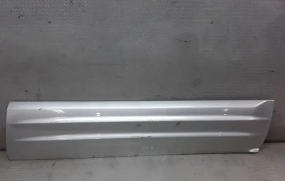 Mitsubishi Pajero Front door trim (molding) MF47858