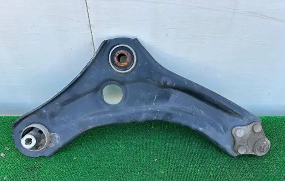 Renault Megane IV Front control arm 545057449R