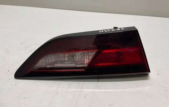 Opel Astra K Tailgate rear/tail lights 39032992