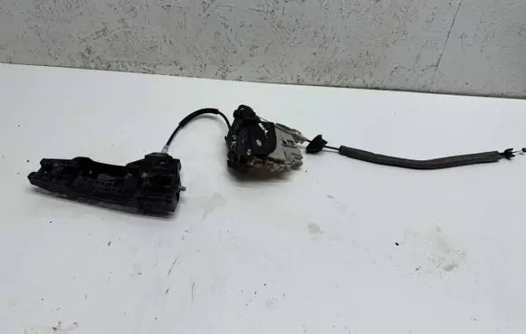 Audi A6 C7 Front door lock 8J1837016C
