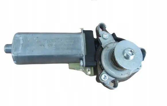 Mercedes-Benz R W251 Seat adjustment motor 0390203204