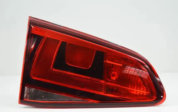 Volkswagen Golf VII Tailgate rear/tail lights 5GM945093B