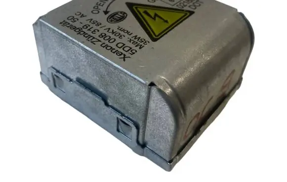 Land Rover Range Rover Sport L494 Headlight ballast module Xenon 5DD008319