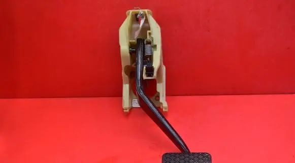 BMW X5 E70 Accelerator throttle pedal 6769403-04