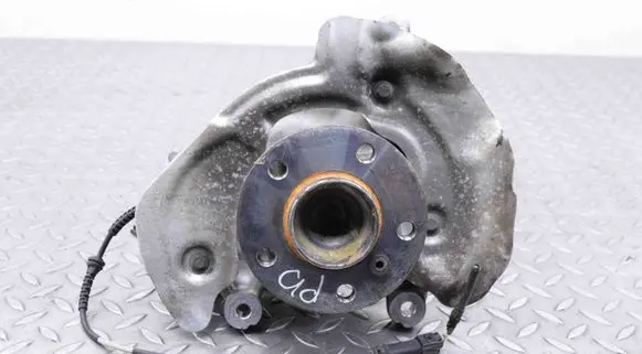 Front wheel hub