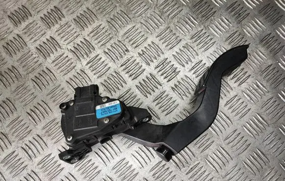 Audi A6 S6 C5 4B Accelerator throttle pedal 8D1723523F 6PV00837602