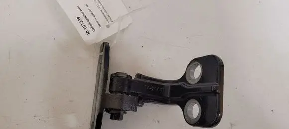 Jaguar XF X250 Rear door lower hinge