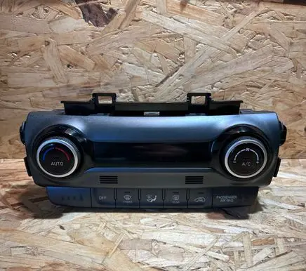 Hyundai Kona I Climate control/heater control trim C200367820