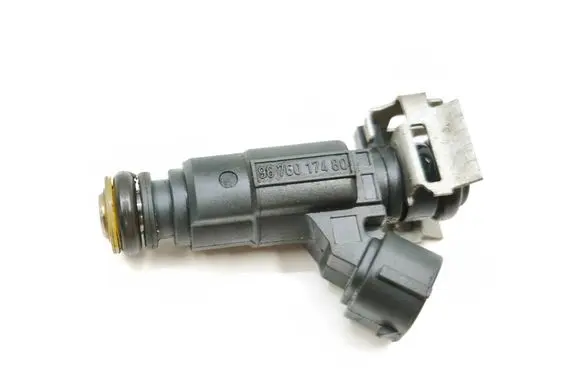 Peugeot 208 I Fuel injector 9676017480