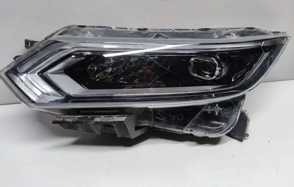 Nissan Qashqai Headlight/headlamp 10019011