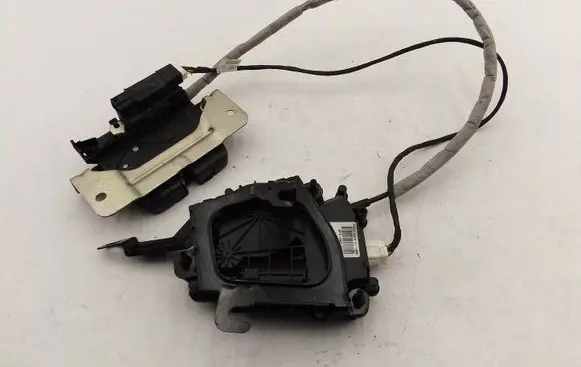 BMW 3 F30 F35 F31 Tailgate lock latch 512472695