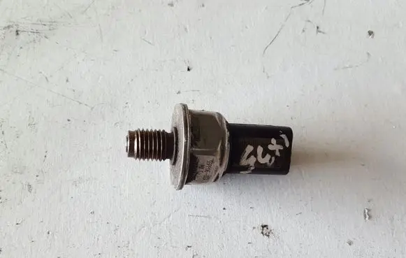 Hyundai ix35 Fuel pressure sensor 55PP06