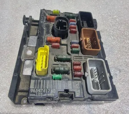 Peugeot 307 BSM Control unit 9659741780 BSML0300