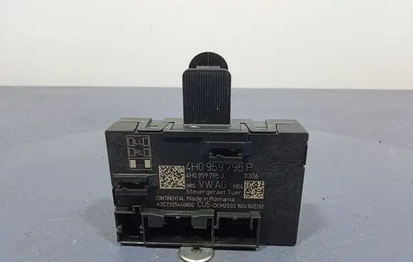 Volkswagen Touareg II Other control units/modules 4H0959795P