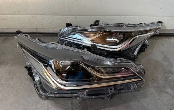 Toyota Corolla E210 E21 Headlights/headlamps set 8115002T51 8111002T51