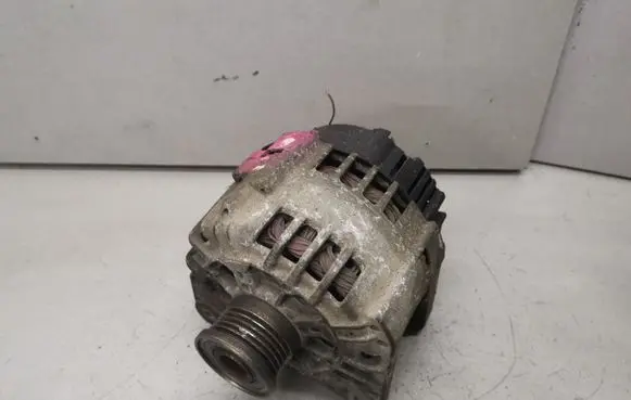 Nissan Almera N16 Generator/alternator 8200162474