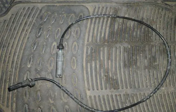 BMW 3 E90 E91 ABS rear brake sensor 6764610