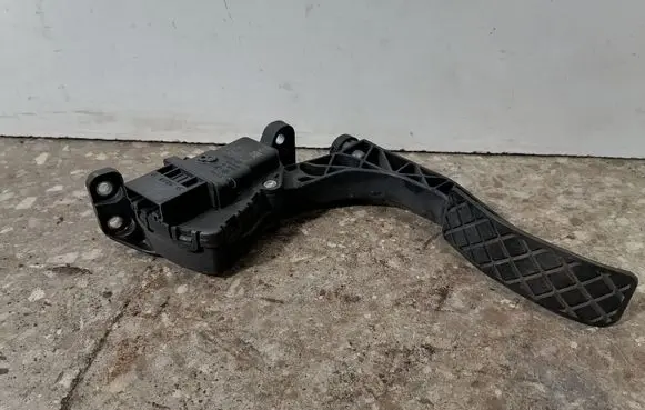Audi A6 S6 C6 4F Accelerator throttle pedal 4F1723523
