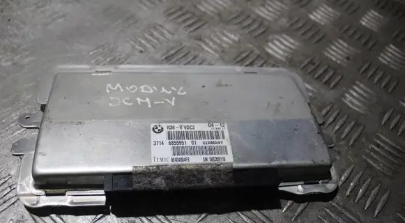 BMW 7 F01 F02 F03 F04 Air suspension control unit module (rear) 685595101