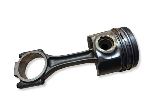 Volkswagen PASSAT B6 Piston with connecting rod 