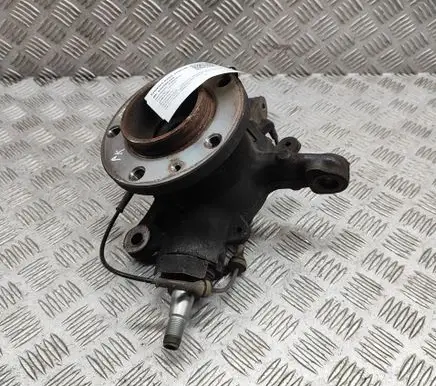 Renault Master III Front wheel hub 400151061R