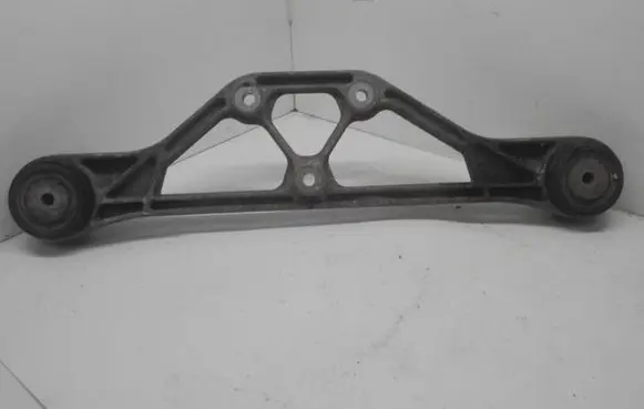 Audi A8 S8 D3 4E Rear differential/diff mount bracket 4E0599285