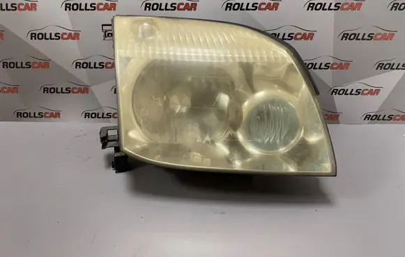 Nissan X-Trail T30 Headlight/headlamp