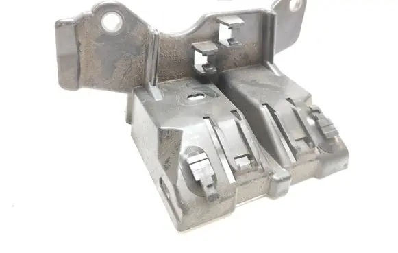 Peugeot 3008 II Other engine bay part 9814736280