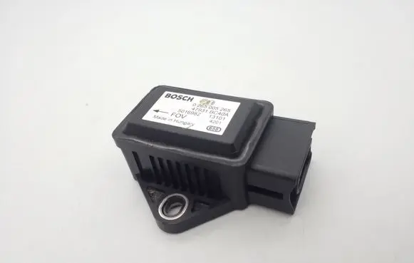 Nissan Note (E11) ESP acceleration yaw rate sensor 47931BC40A 0265005265