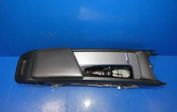 Volvo XC60 Center console 
