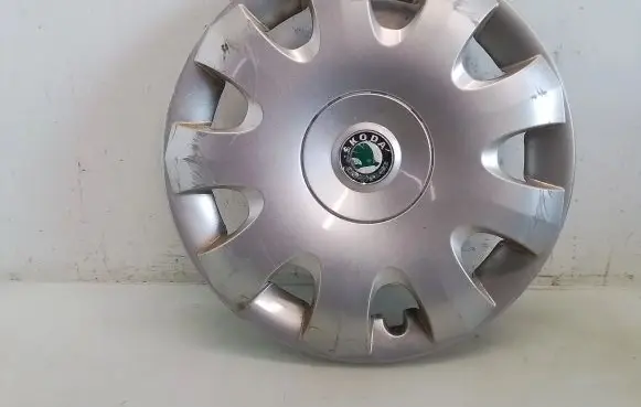 Skoda Octavia Mk2 (1Z) R15 wheel hub/cap/trim 