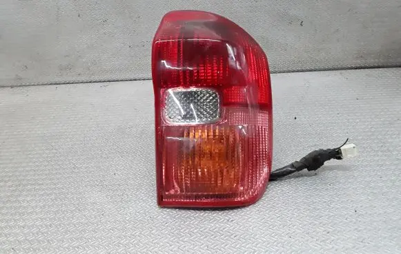 Toyota RAV 4 (XA20) Rear/tail lights