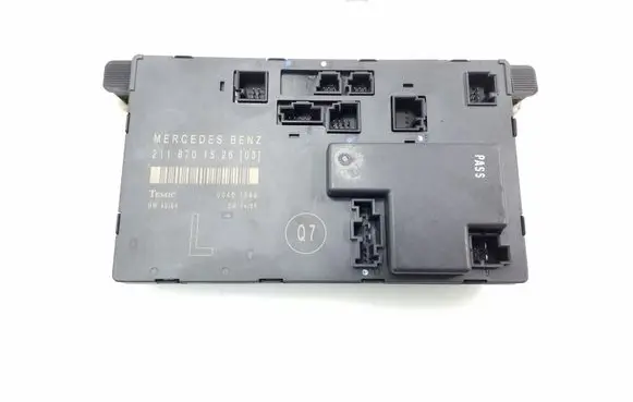 Mercedes-Benz E W211 Door control unit/module A2118701526