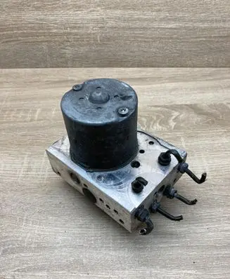 BMW 5 E39 ABS Pump 6750383 0265223001