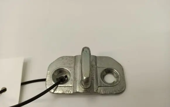 Mercedes-Benz B W245 Rear door lock loop/hook striker 