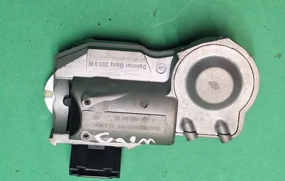 Mercedes-Benz C W203 Steering wheel lock 