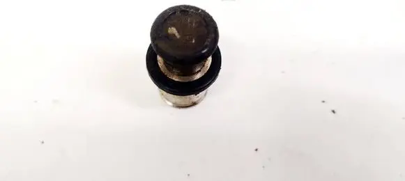 Toyota Auris 150 Cigarette lighter 