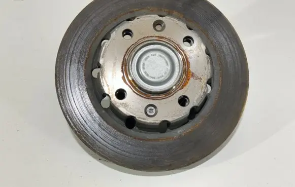 Citroen C4 III e-C4 Rear wheel hub