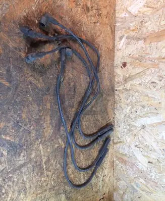 Mercedes-Benz E W124 Plug wire 