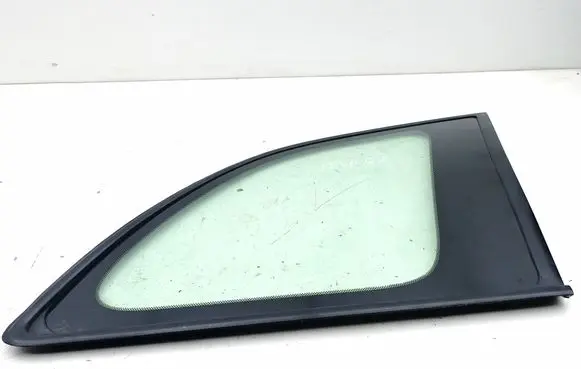 Toyota RAV 4 (XA20) Rear side window