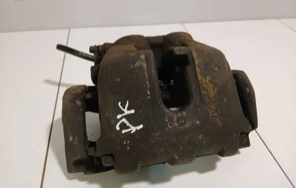 Mercedes-Benz ML W164 Front brake caliper