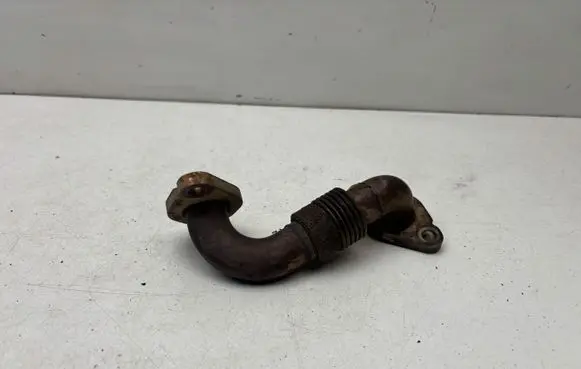 Volkswagen Jetta V EGR valve line/pipe/hose 038131521CD